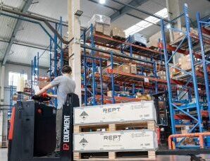 Key Reasons Warehouses Choose Hire Over Buying